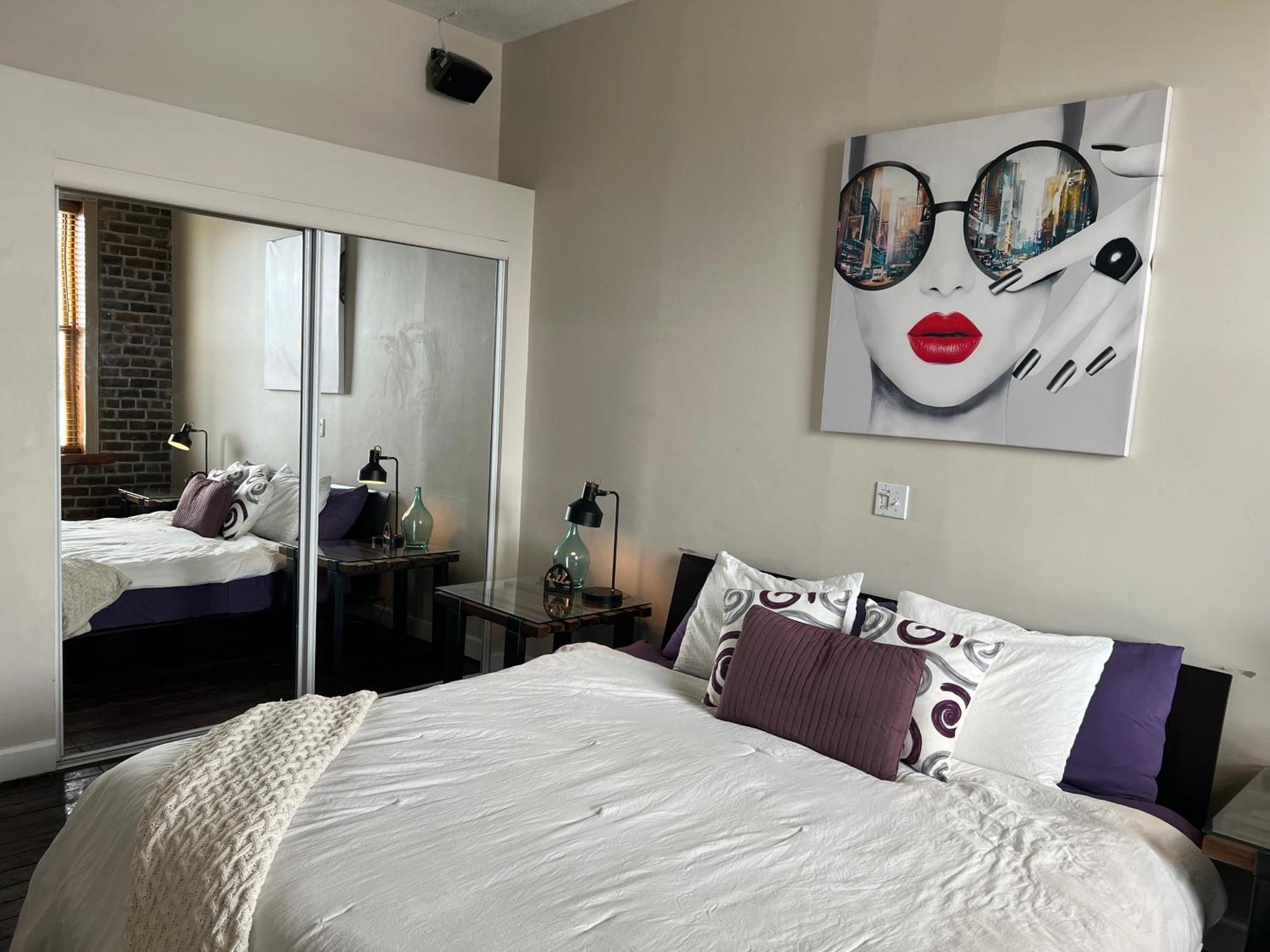 Penthouse On Broughton With Free Reserved Parking Apartment *