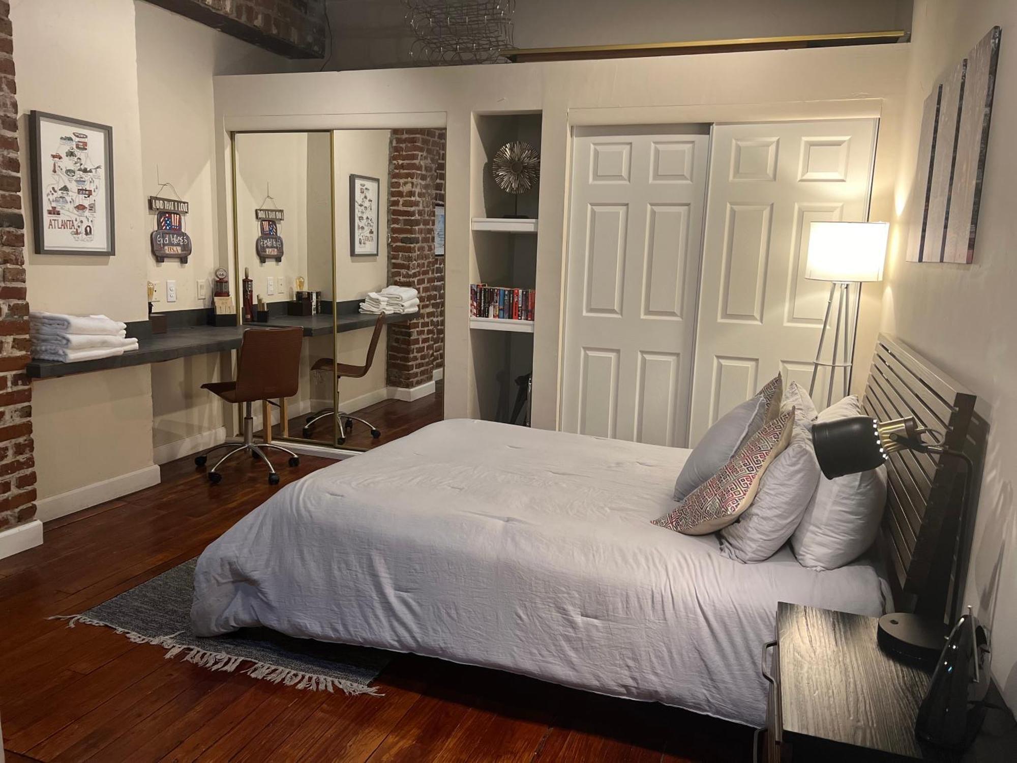 Penthouse On Broughton With Free Reserved Parking *